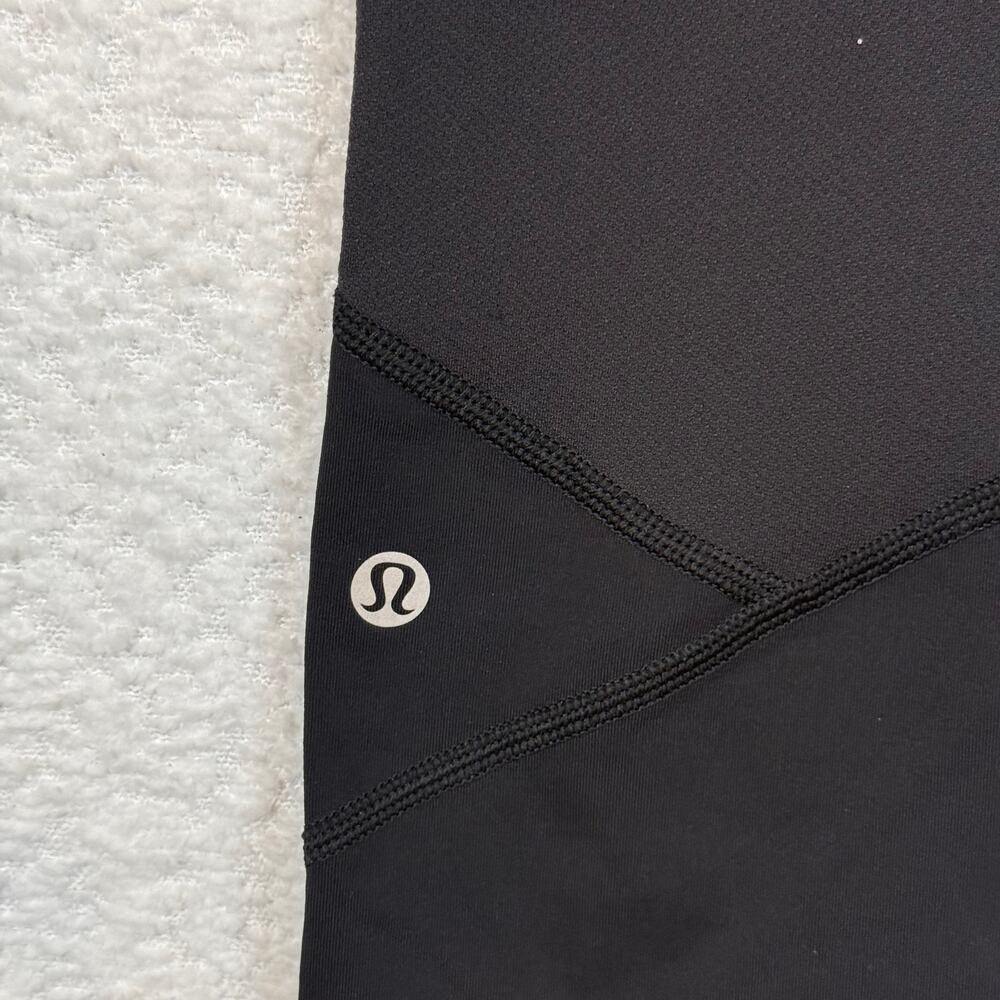 Lululemon Crop Leggings Run Inspire II Pocket Solid Black Mesh Panel Womens Sz 4 - Picture 8 of 9